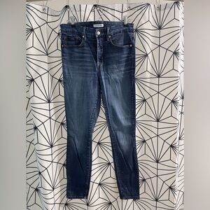 Good American Good Waist Skinny Jeans